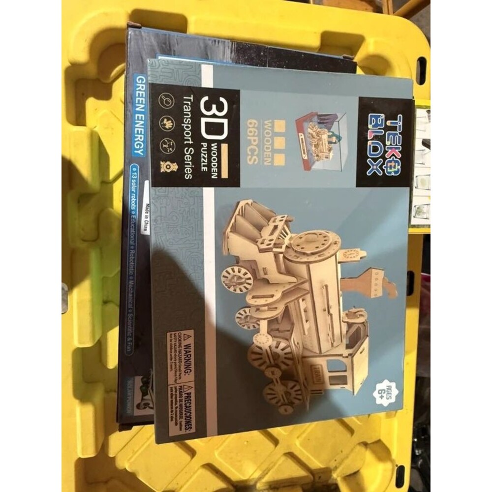 3-D train kit trek blok